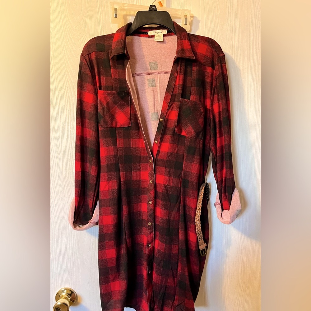 Women’s plaid button up blouse with belt. Brand new never worn